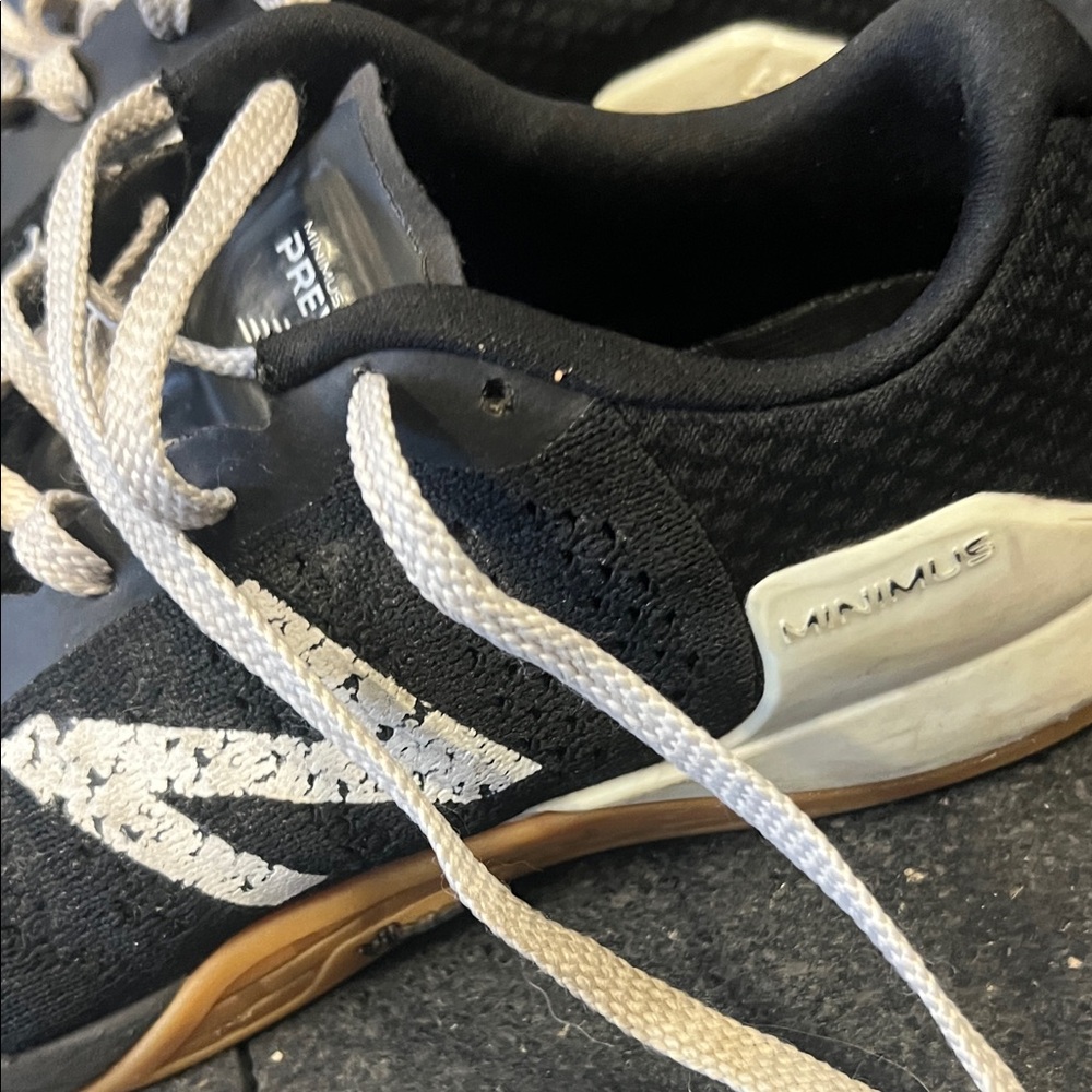 New Balance Black and White Minimus Shoes Gum Vibram soles! - Picture 8 of 9